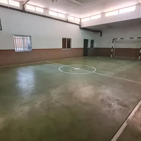 La Tinosa Hostel *